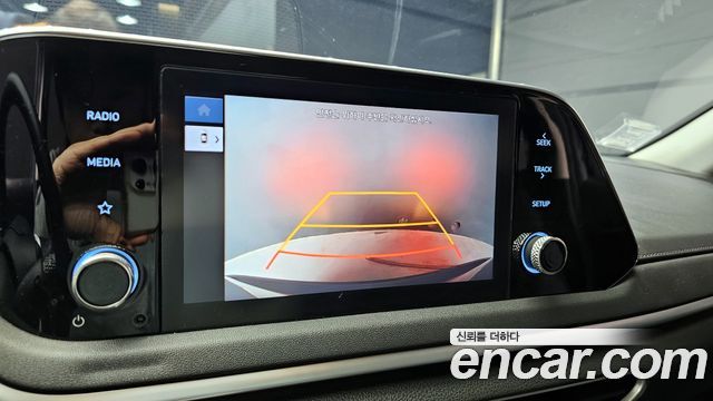 Hyundai Sonata 2022 — photo 16