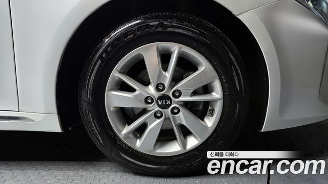 Kia K5 2016 — photo 5