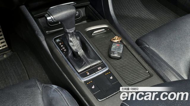 Kia K5 2016 — photo 9