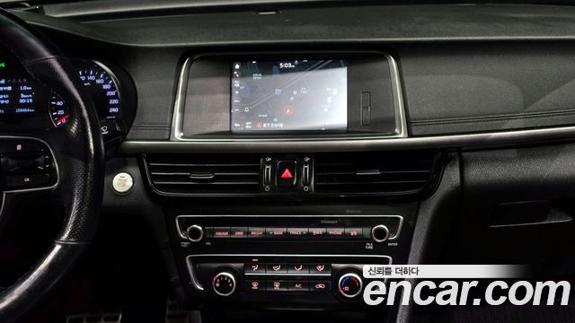Kia K5 2016 — photo 16