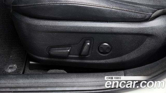 Kia K5 2016 — photo 17