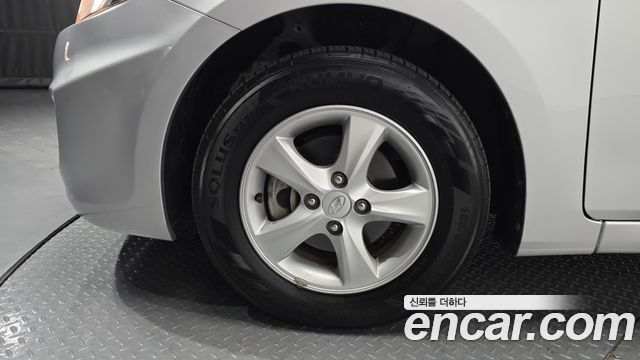 Hyundai Accent 2012 — photo 5