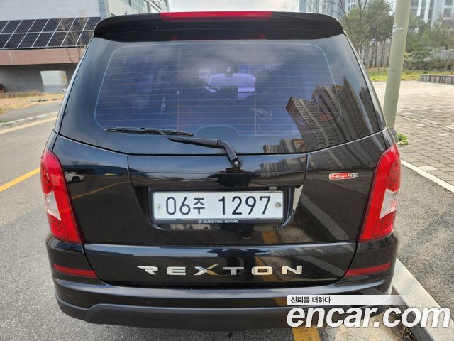 KG Mobility Rexton 2017 — photo 4