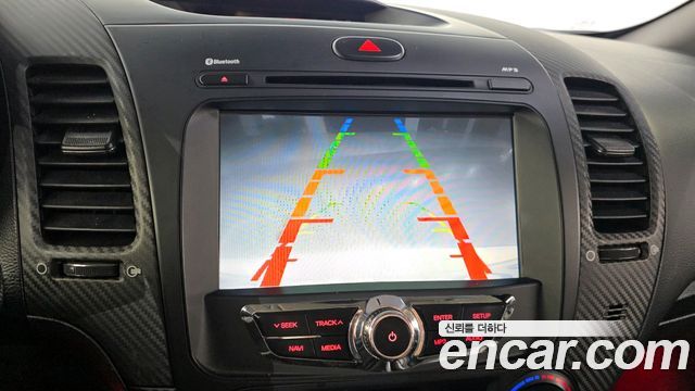 Kia K3 2014 — photo 18