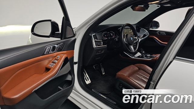 BMW X7 2022 — photo 11