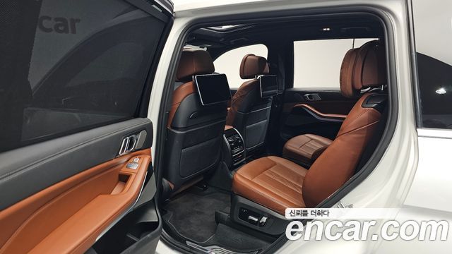 BMW X7 2022 — photo 12