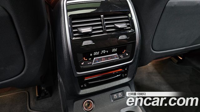 BMW X7 2022 — photo 19