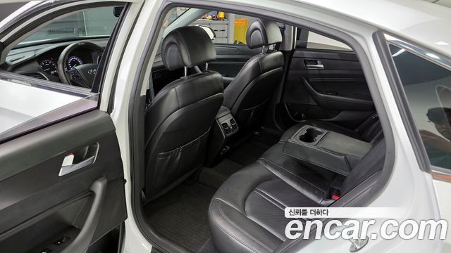 Hyundai Sonata 2015 — photo 11