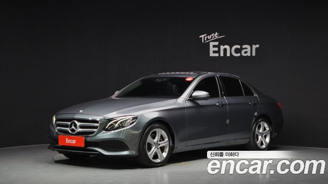 Mercedes-Benz E-Class 2017 — photo 1