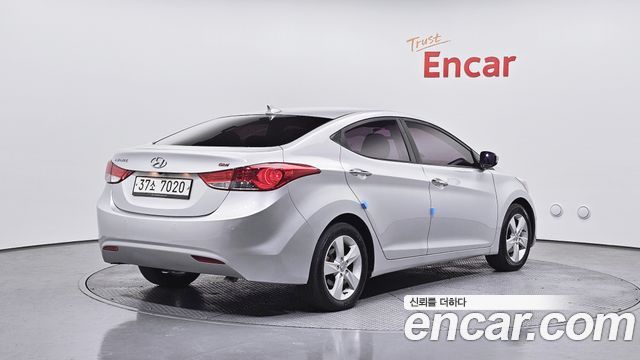 Hyundai AVANTE 2013 — photo 2
