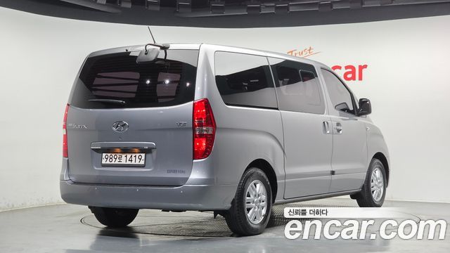 Hyundai Starex 2018 — photo 2