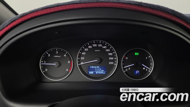 Hyundai Starex 2018 — photo 8