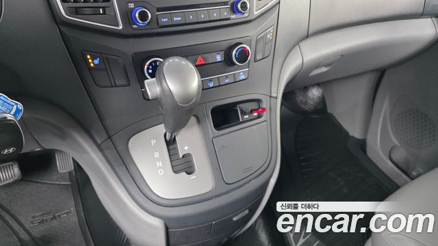 Hyundai Starex 2018 — photo 9