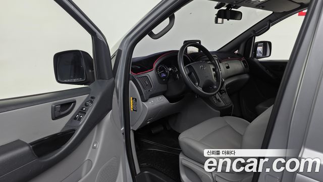 Hyundai Starex 2018 — photo 10