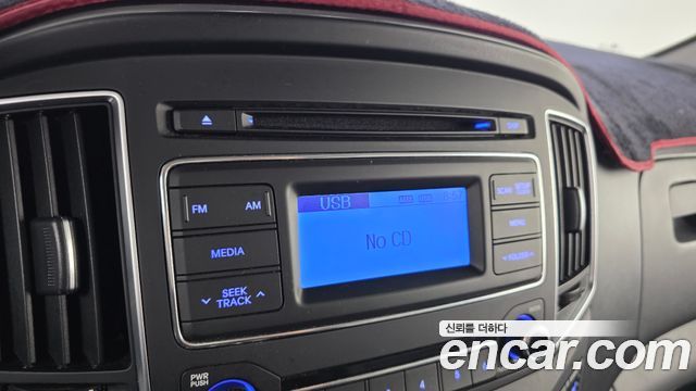 Hyundai Starex 2018 — photo 16