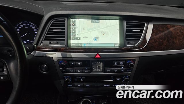 Hyundai Genesis 2015 — photo 14