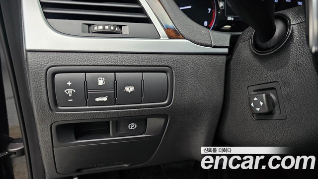 Hyundai Genesis 2015 — photo 18