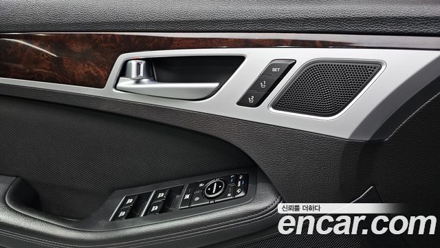 Hyundai Genesis 2015 — photo 19