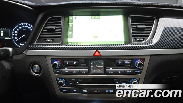 Hyundai Genesis 2015 — photo 16