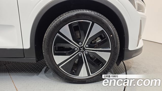 Polestar Polestar 2 2023 — photo 5