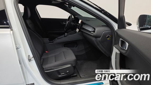 Polestar Polestar 2 2023 — photo 11