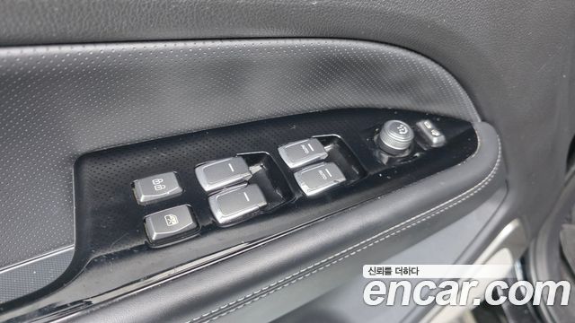 KG Mobility Rexton 2018 — photo 12