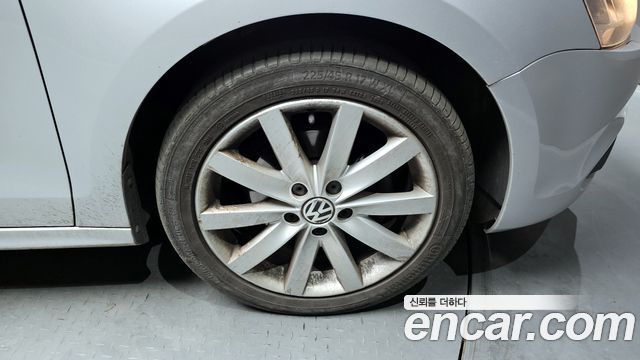 Volkswagen Jetta 2012 — photo 5