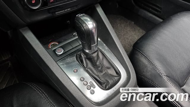 Volkswagen Jetta 2012 — photo 9