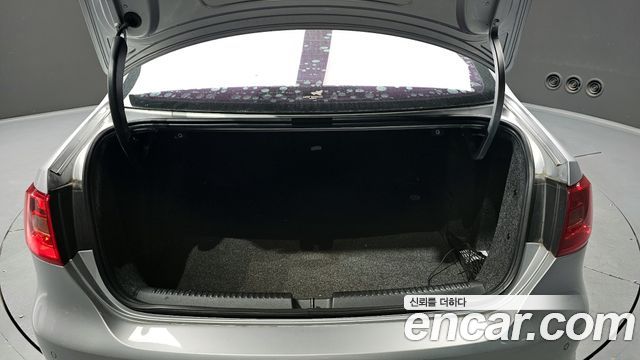 Volkswagen Jetta 2012 — photo 20
