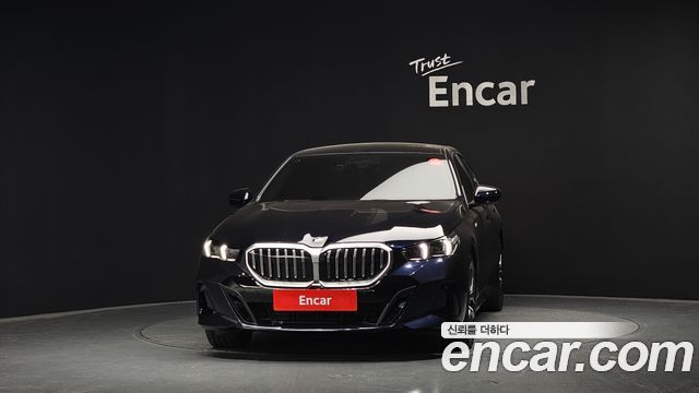 BMW 5-Series 2025 — photo 3
