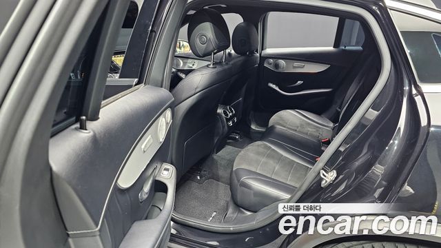 Mercedes-Benz GLC-Class 2019 — photo 11