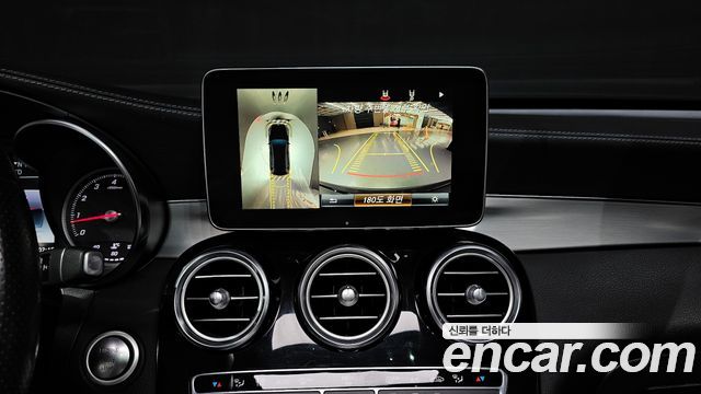 Mercedes-Benz GLC-Class 2019 — photo 14