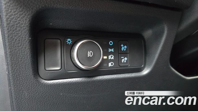 Ford Ranger 2023 — photo 17
