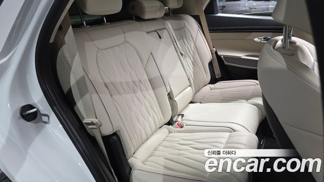 Genesis GV70 2023 — photo 12