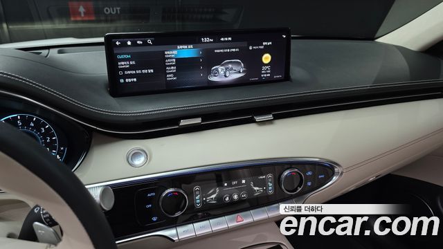 Genesis GV70 2023 — photo 14