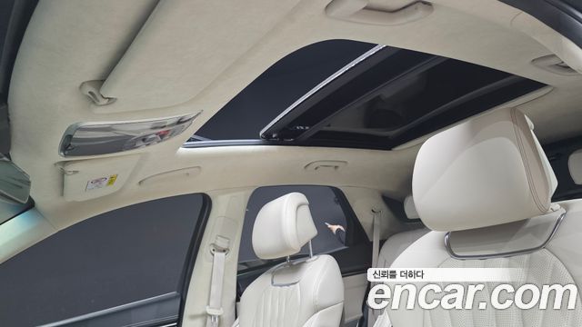 Genesis GV70 2023 — photo 19