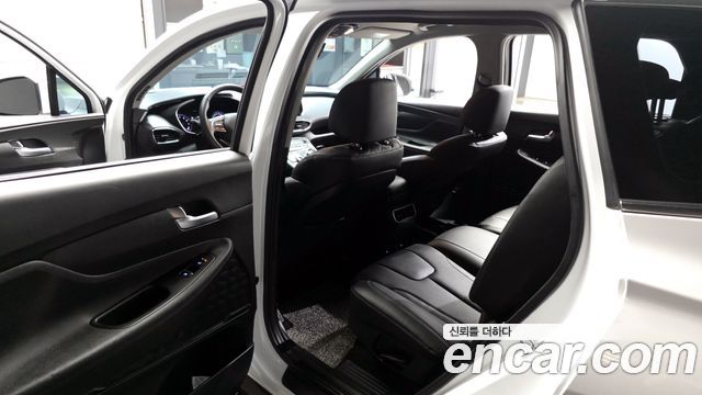 Hyundai Santafe 2022 — photo 11