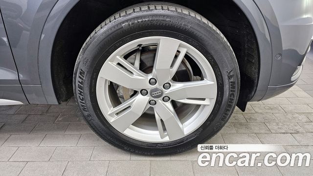 Audi Q5 2020 — photo 5