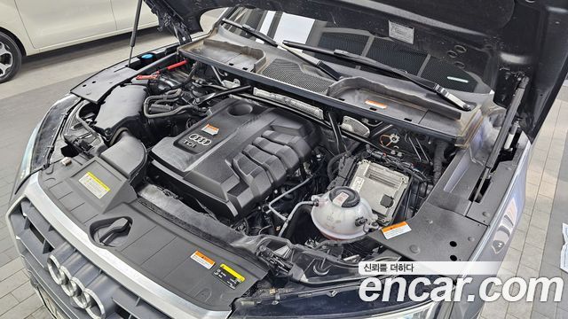 Audi Q5 2020 — photo 6