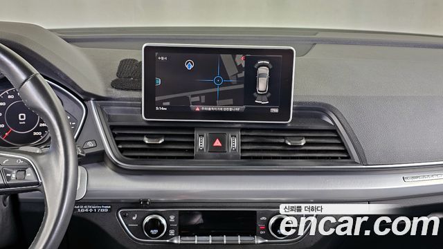 Audi Q5 2020 — photo 14