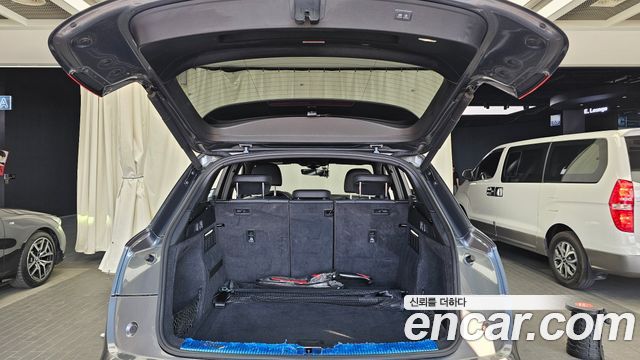 Audi Q5 2020 — photo 20