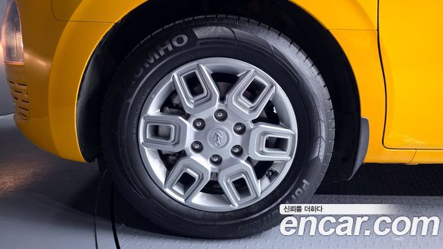 Hyundai Staria 2024 — photo 5