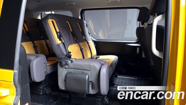Hyundai Staria 2024 — photo 12