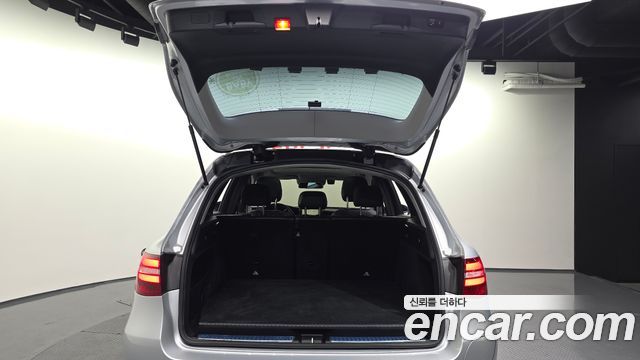 Mercedes-Benz GLC-Class 2019 — photo 20