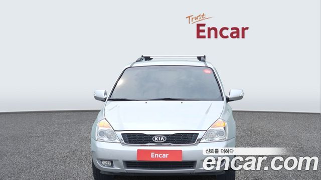 Kia Canival 2012 — photo 3