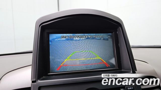 Kia Canival 2012 — photo 16