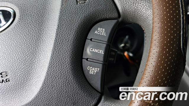 Kia Canival 2012 — photo 19