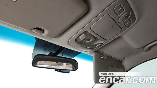 Kia Canival 2012 — photo 20