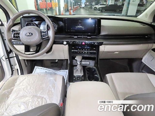 Kia Canival 2021 — photo 10