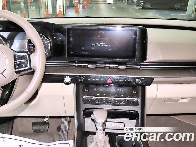 Kia Canival 2021 — photo 11